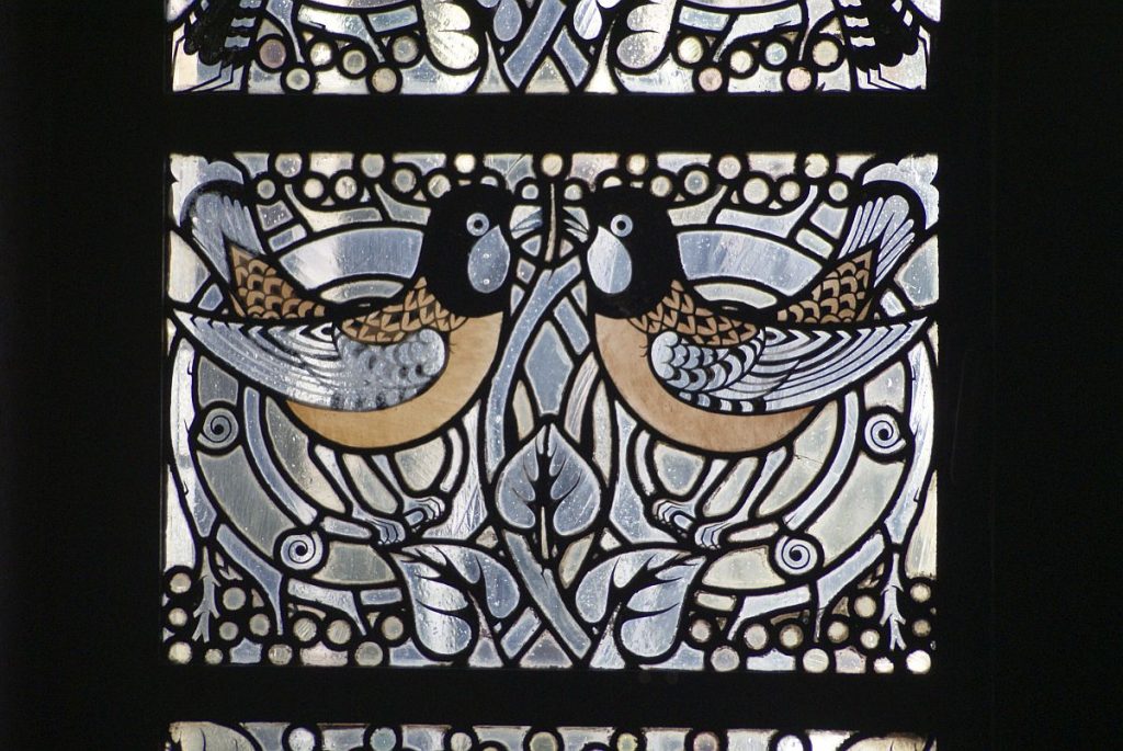 Fensterbild mit Vögeln Badehaus 2 Bad Nauheim